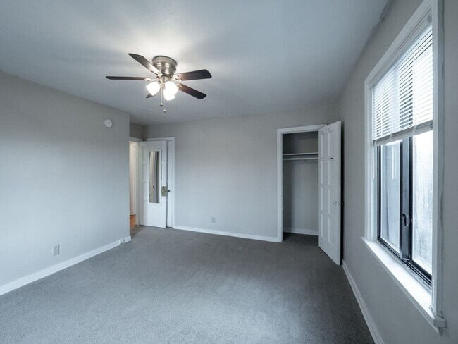 Building Photo - 131 Edgewood Ave