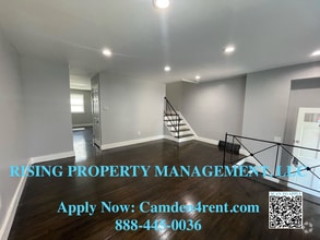 Building Photo - Renovated 5 Bedroom 2.5 Bathroom home in t...