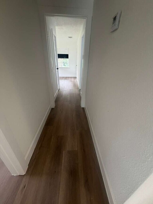 Building Photo - BEAUTIFUL HOME IN HOUSTON. MOVE IN READY!.