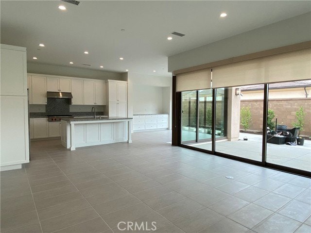 Building Photo - 120 Spotted Quail