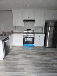 Building Photo - 101 Ash St