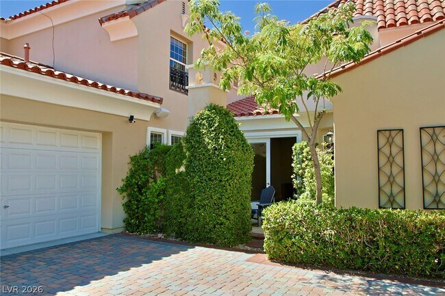 Building Photo - 12047 Oakland Hills Dr
