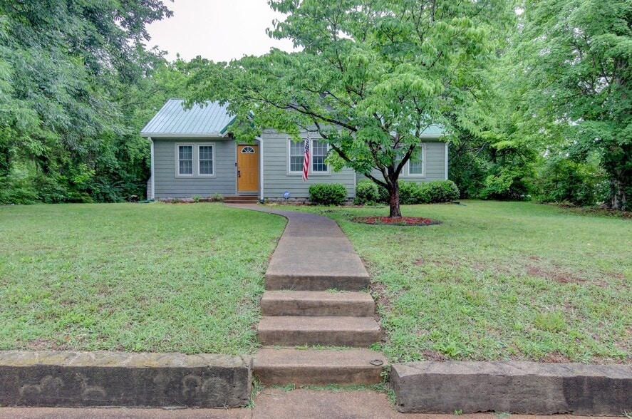 Building Photo - 1115 Woodard St