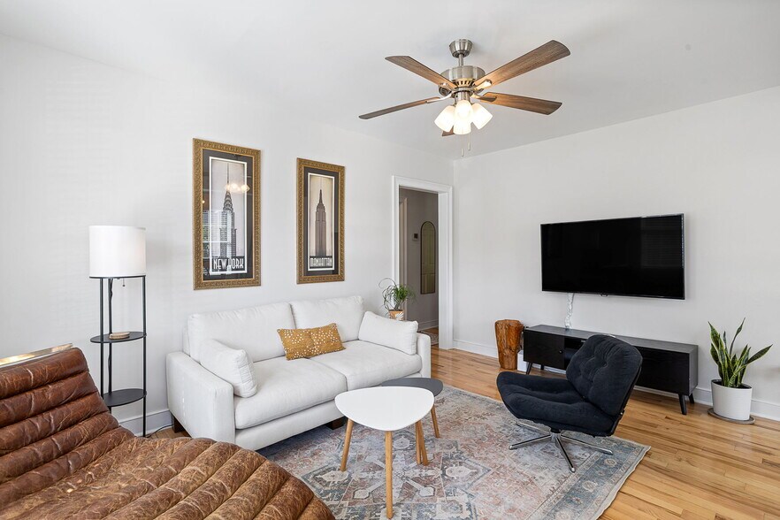 Building Photo - 3739 Tim St