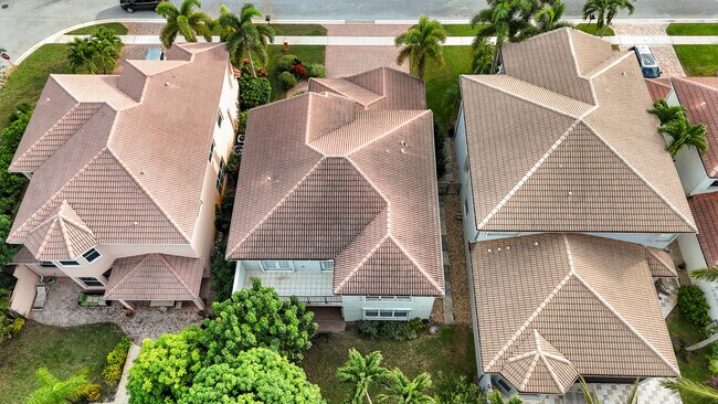 Building Photo - 8620 Breezy Hill Dr