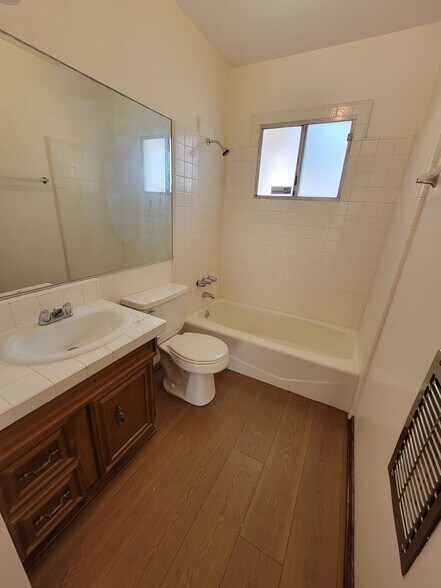 Building Photo - 7247 Allott Ave