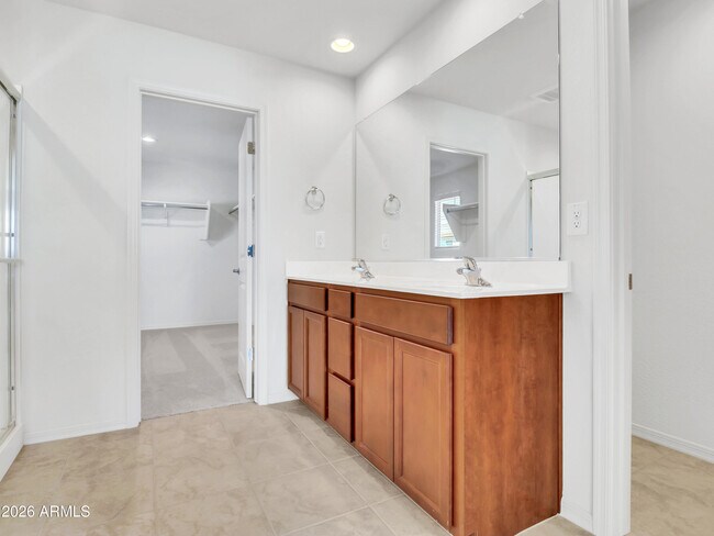 Building Photo - 16456 W Whispering Wind Dr