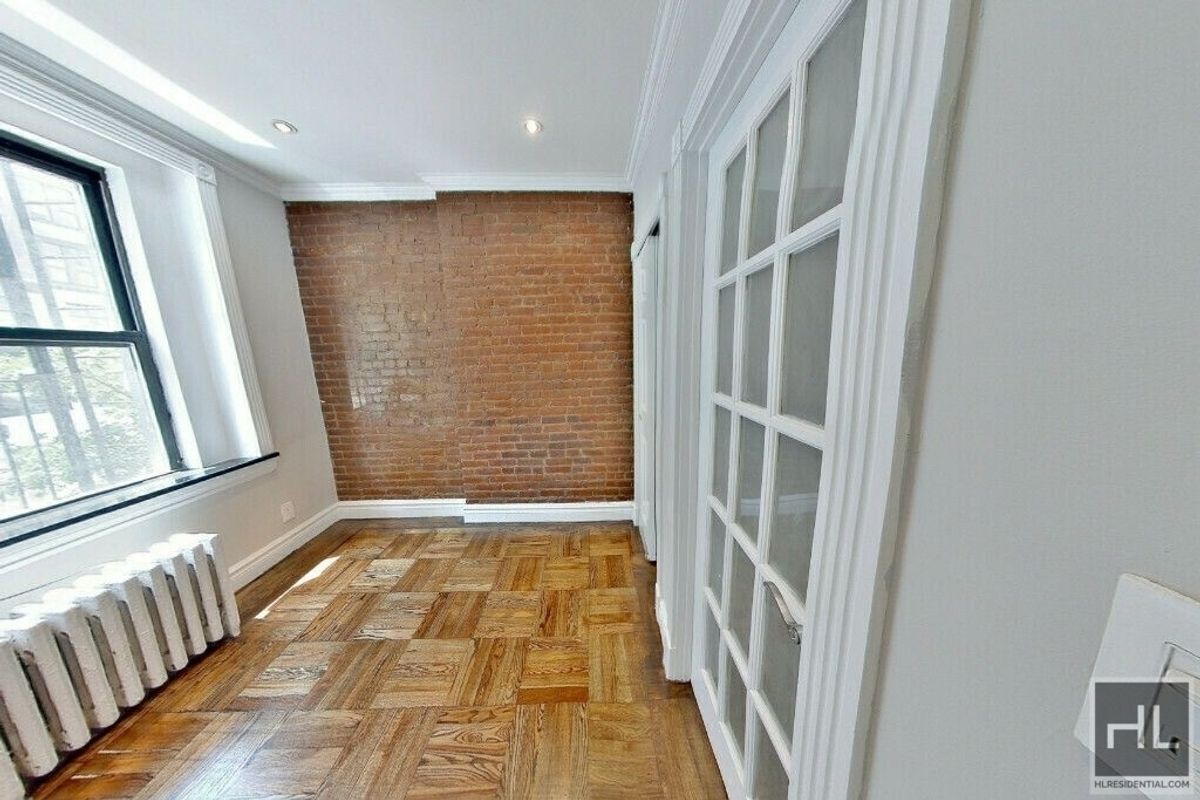 Building Photo - East 23rd Street