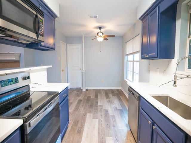 Building Photo - 307 Coral Reef St