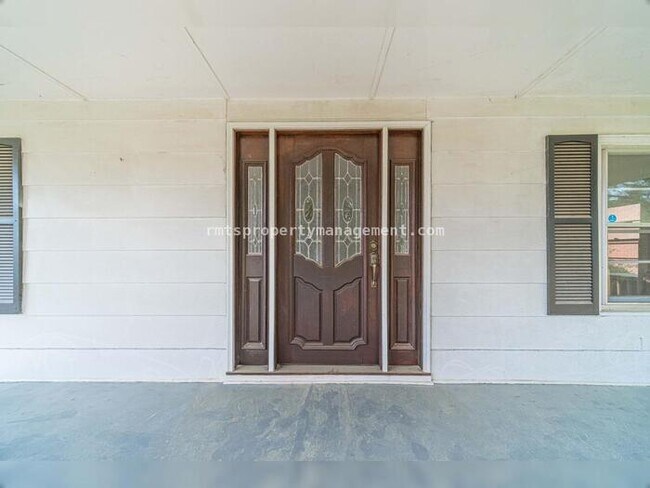 Building Photo - 7680 Jefferson River Rd