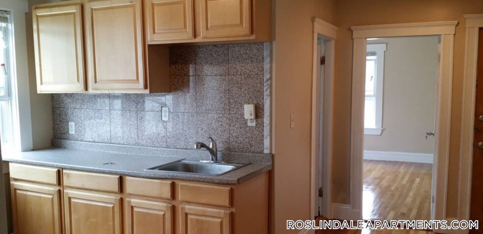 Building Photo - 3961 Washington St