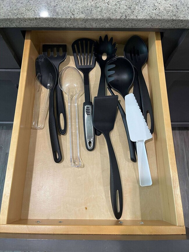 Building Photo - 410 N C St