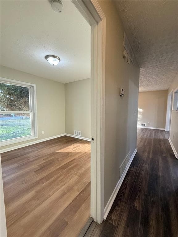 Building Photo - 7016 Adel Ln