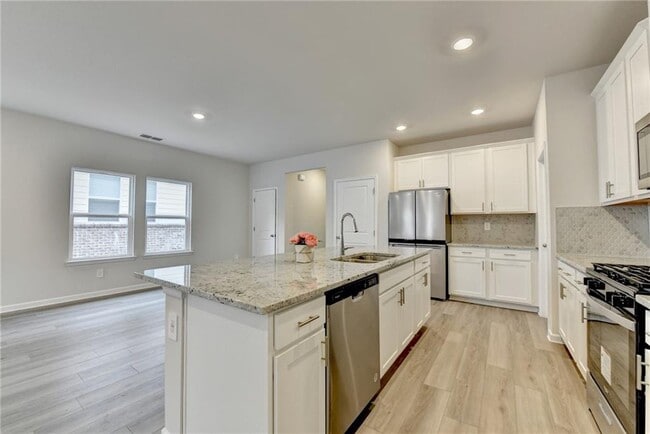 Building Photo - 2357 Whitworth St