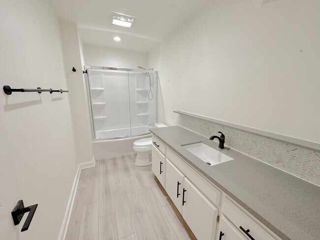 Floorplan - 4251 Duquesne Ave