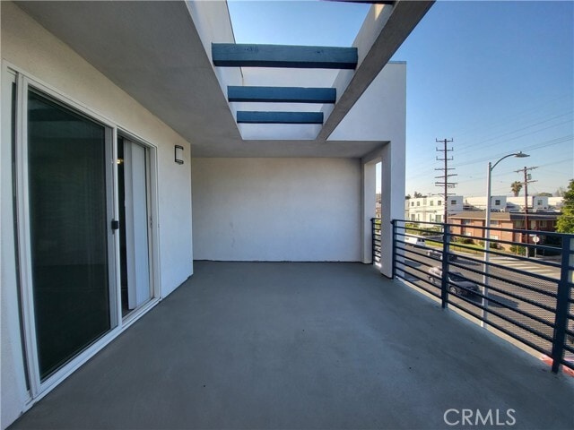 Building Photo - 14614 Vanowen St