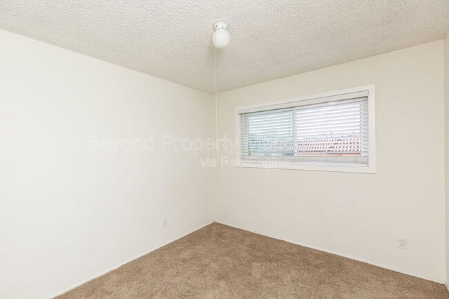 Building Photo - 6206 Mission Gorge Rd