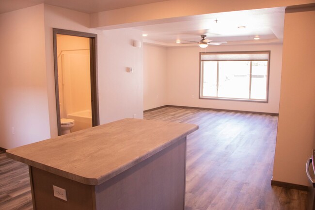 Building Photo - Brand New Southside Townhomes!