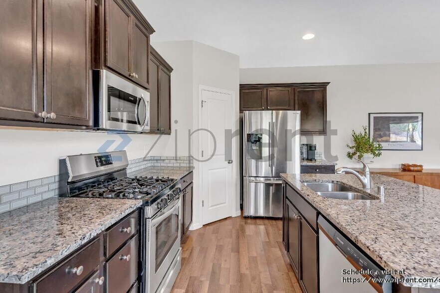Building Photo - 2908 S White Salmon Dr