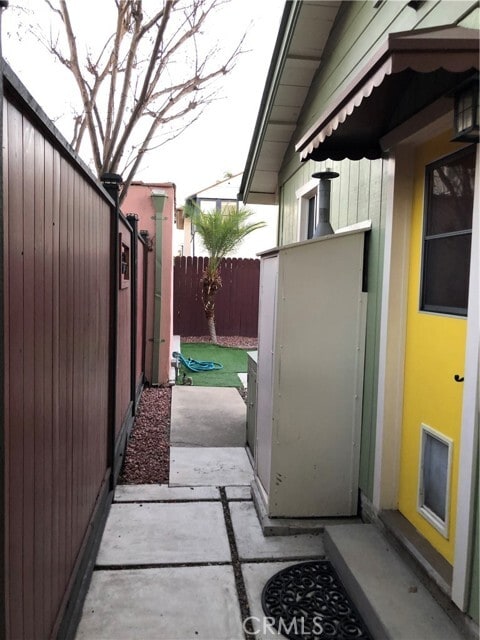 Building Photo - 3577 Gundry Ave