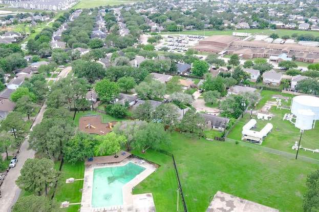 Building Photo - 24419 Travis House Ln