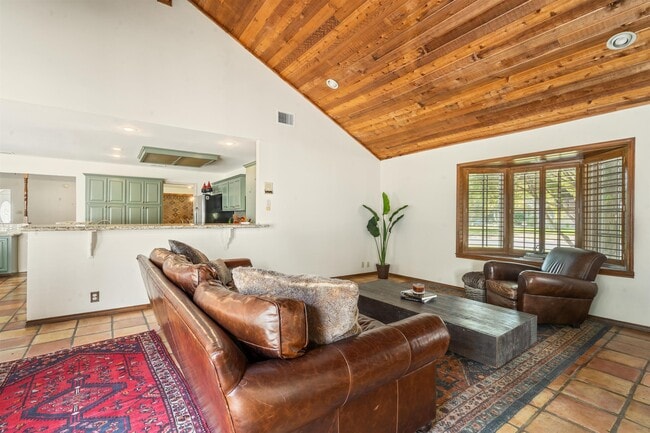 Building Photo - 106 Angela Dr