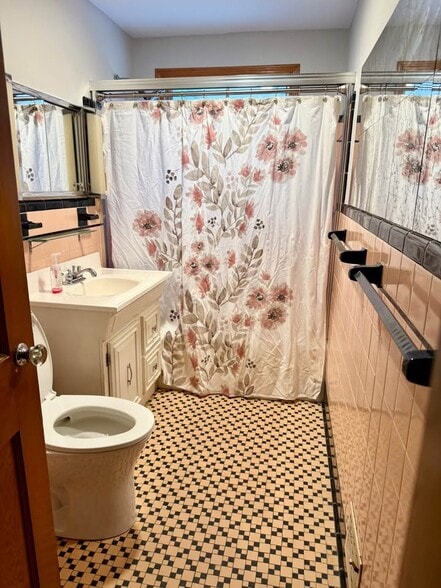 Building Photo - 970 Trapelo Rd