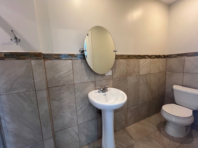 Building Photo - 14935 W Old School Rd