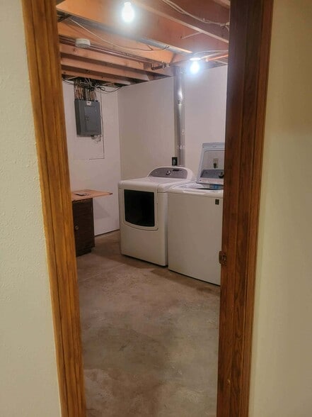 Building Photo - 3101 Dorchester Way