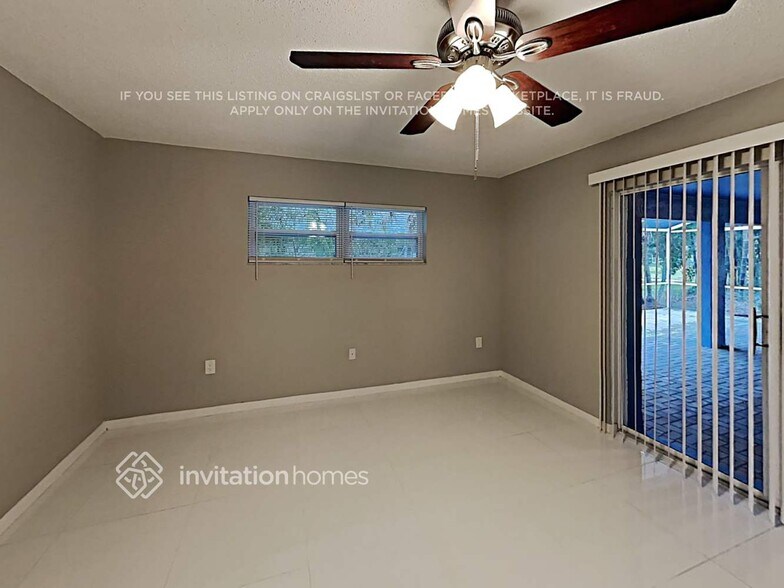 Building Photo - 7509 42nd Ct E