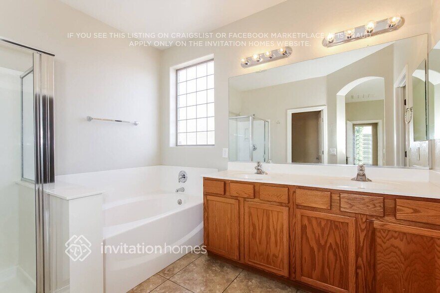 Building Photo - 10241 W Cordes Rd