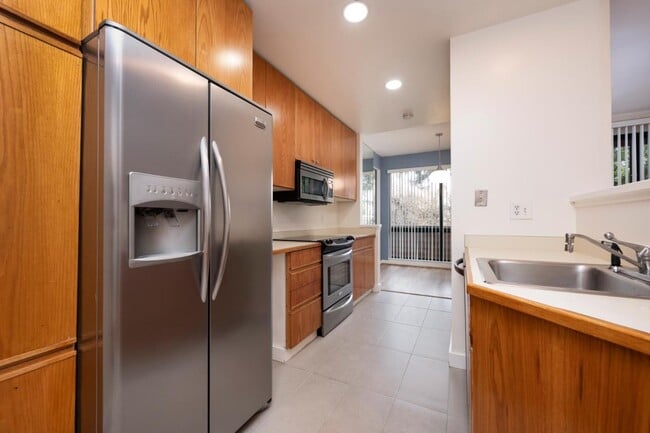 Building Photo - 4250 El Camino Real