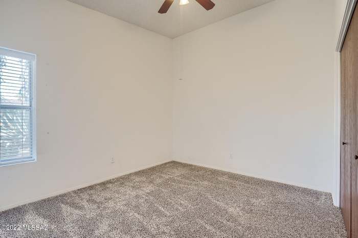 Building Photo - 7551 E La Cienega Dr