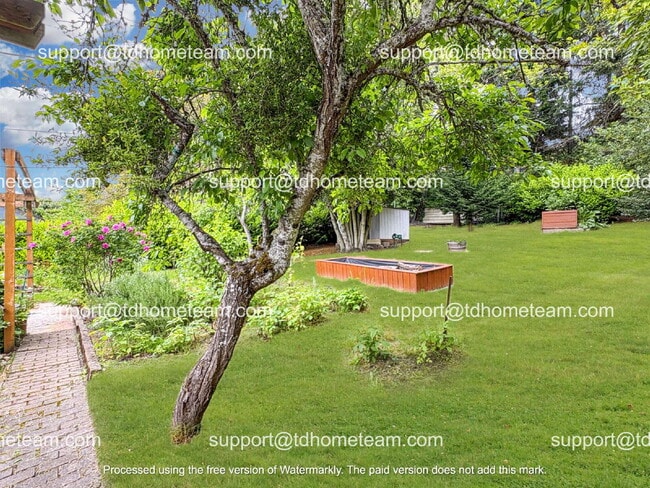 Building Photo - "Charming 2-Bed Gem in Renton with Granite Elegance – 620 sqft of Cozy Living!"