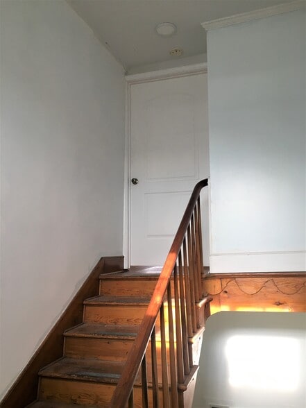 Building Photo - 25 W Boscawen St