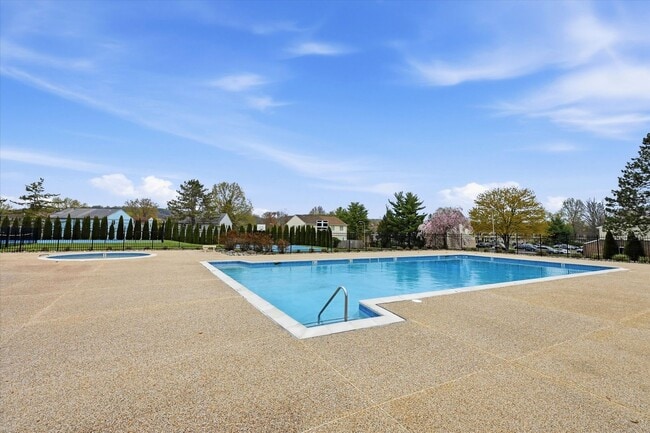 Building Photo - 3 Bed | 2.5 Bath Townhome in Wedgewood Estates – Available Now!