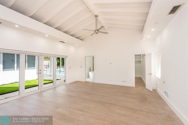 Building Photo - 6505 SW 92nd St