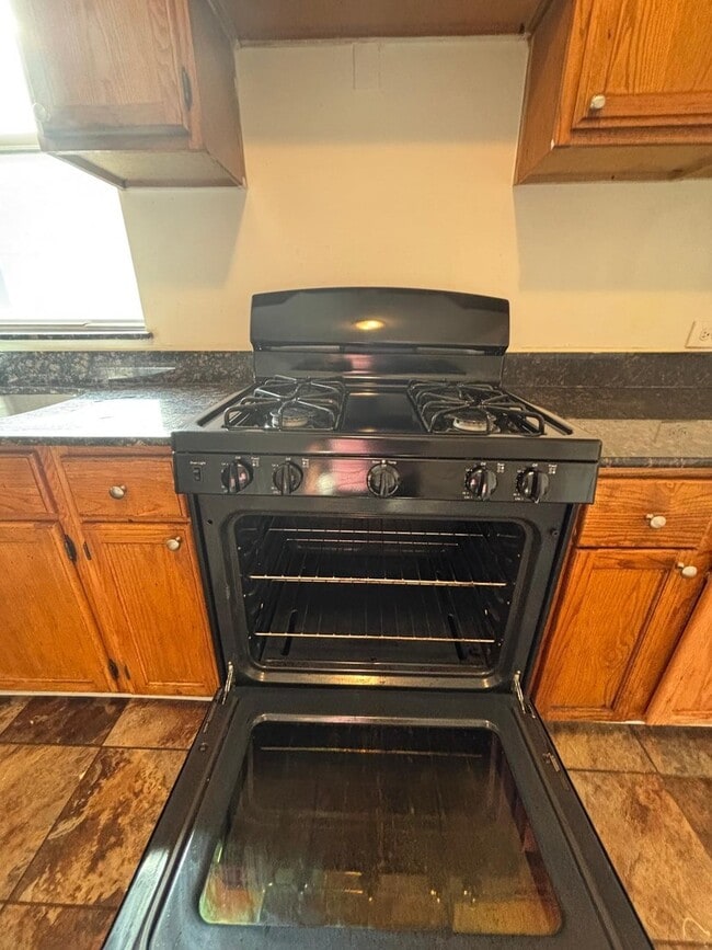 Building Photo - 3728 W Division St