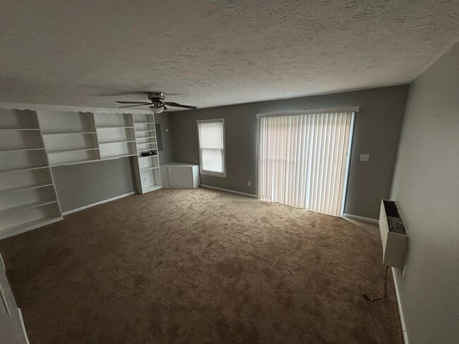 Building Photo - 1177 Mt Rushmore Way