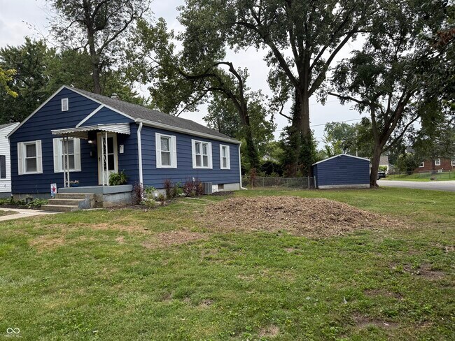 Building Photo - 4801 Farrington Ave
