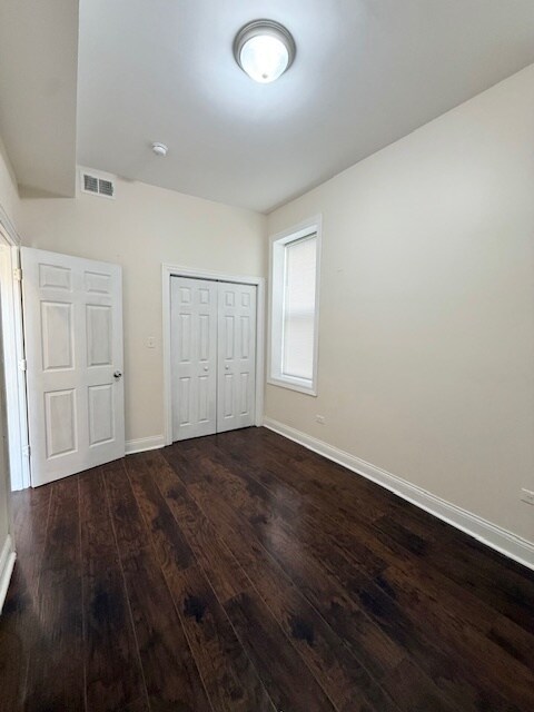 Building Photo - 1325 S Komensky Ave