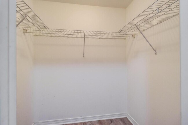 Building Photo - 17259 Moran Rd