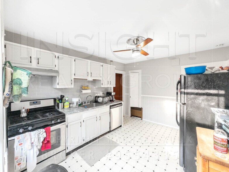 Building Photo - 26 Saint Rose St