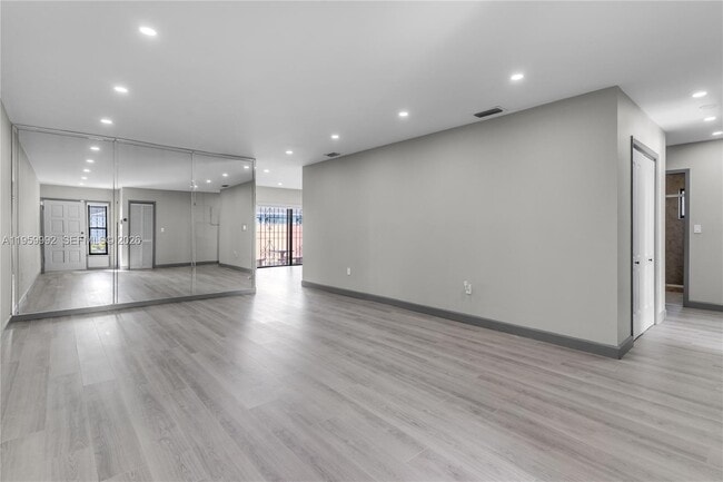 Building Photo - 13755 SW 23rd Terrace