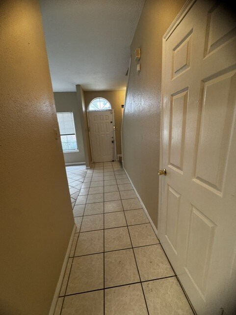 Building Photo - 8310 Wild Rose St