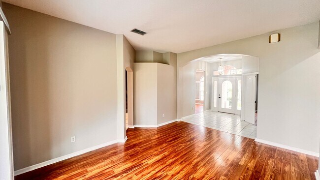 Building Photo - Spacious 4BR Home in Winter Springs | 2,874 Sq Ft | Pet-Friendly | Near Park & Playground