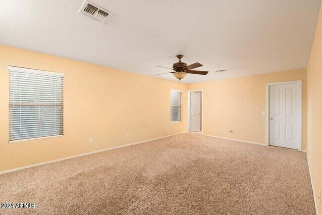 Building Photo - 2690 S Southwind Dr