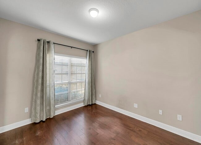 Building Photo - 3589 Autumn Woods Dr