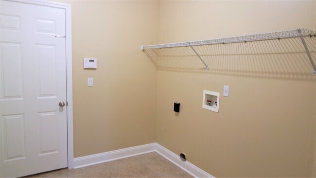 Building Photo - Fall Head Over Heels for this 4 bedroom, 3...