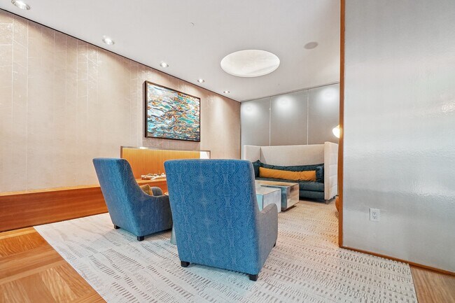 Building Photo - 77 HUDSON St